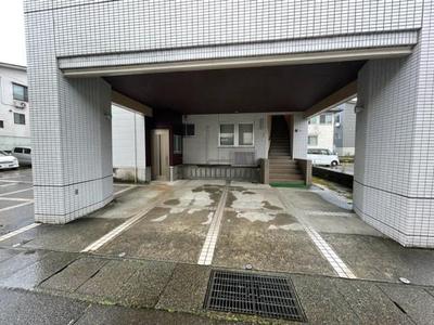 Spacious 3-Story RC Home in Uonuma City - 325m² Living Space — Image 1, Uonuma, Niigata