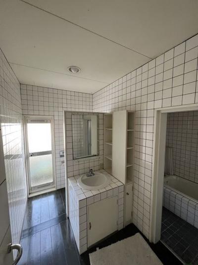 Spacious 5LDK House in Munakata, Hinosato with Large Garden — Image 4, Munakata, Fukuoka