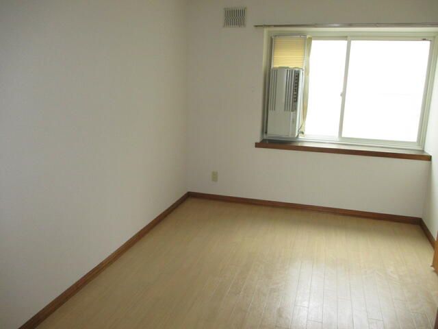 1LDK Apartment for Rent in Seita Ward, Sapporo | 31.26 sqm - Thumbnail 3