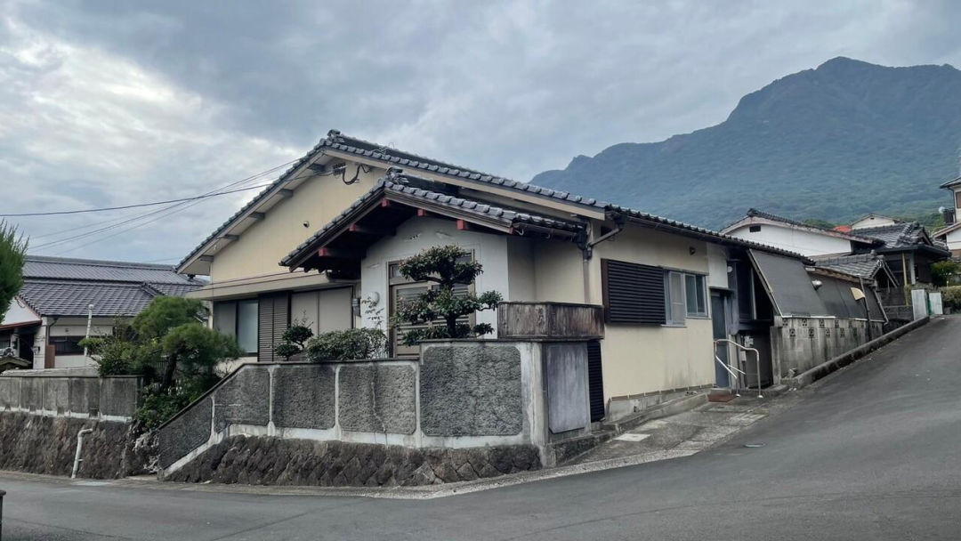 7DK House in Shimabara with 130+ tsubo Land - Thumbnail 4