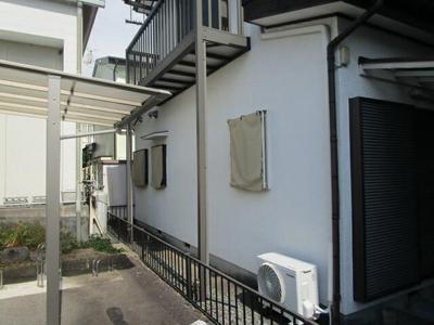 Renovated 3LDK House in Kan-nami with Multiple Parking Spaces — Image 1, Kannami, Shizuoka