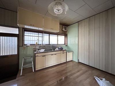 Traditional 4DK House in Miike, Omuta - 219sqm Plot — Image 4, Omuta, Fukuoka