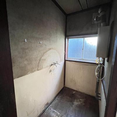 Former Barbershop Home for Sale in Suetomo, Oyabe City — Image 4, Oyabe, Toyama