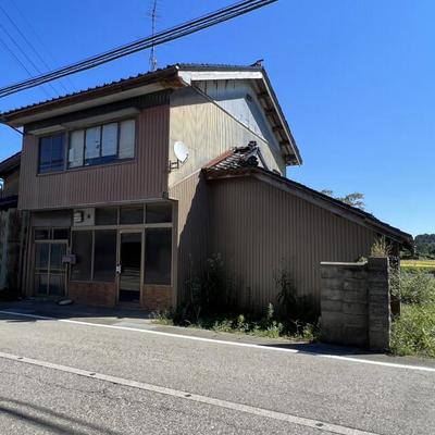 Former Barbershop Home for Sale in Suetomo, Oyabe City — Image 1, Oyabe, Toyama