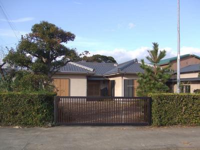 Spacious 5LDK Single-Story House in Komatsushima with Large Plot — Image 2, Komatsushima, Tokushima