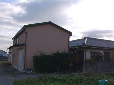 Spacious 5LDK Single-Story House in Komatsushima with Large Plot — Image 1, Komatsushima, Tokushima