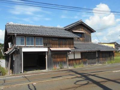1965 Traditional 9DK House in Takashima with Guest House — Image 1, Takashima, Shiga