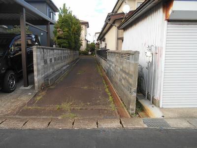 Spacious 7K House in Tsuruoka - 370m² Plot with Garden — Image 1, Tsuruoka, Yamagata