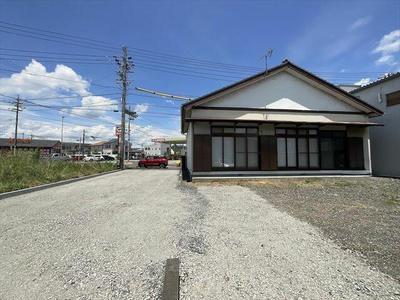 Renovated Single-Story House in Fujieda with Large Garden — Image 2, Fujieda, Shizuoka