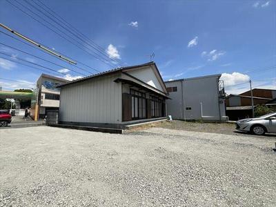 Renovated Single-Story House in Fujieda with Large Garden — Image 1, Fujieda, Shizuoka