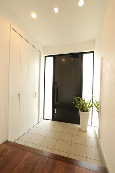 Modern 3-Story House with Balcony in Shizuoka's Shimizu Ward — Image 1, Shimizu, Shizuoka