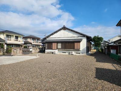 Spacious 6LDK House in Kanoya, 668m² Plot, Built 1991 — Image 1, Kanoya, Kagoshima