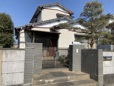5DK House for Sale in Komatsushima - Peaceful Residential Location — Image 1, Komatsushima, Tokushima