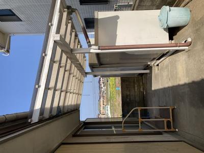 5DK House for Sale in Komatsushima - Peaceful Residential Location — Image 2, Komatsushima, Tokushima