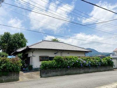 Spacious Traditional Home in Izu no Kuni with Large Garden — Image 1, Izunokuni, Shizuoka