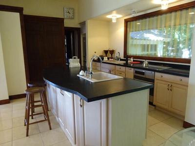 Spacious Single-Story Home in Yaotsu, Gifu - 412m² on 1,518m² Plot — Image 4, Yaotsu, Gifu