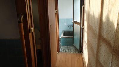 Spacious 9DK House Near Beach in Gotsu, Shimane - 227m² Living Space — Image 2, Gotsu, Shimane