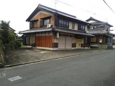Spacious 6SDK House in Iga City with 4 Parking Spaces — Image 1, Iga, Mie