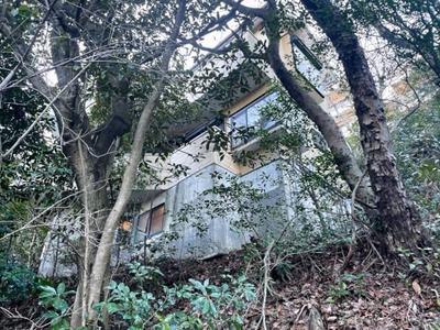 Spacious 2LDK Villa Home in Atami's Natural Village — Image 2, Atami, Shizuoka