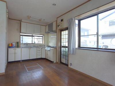 Single-Story 2LDK House with Large Land in Fuji City — Image 2, Fuji, Shizuoka