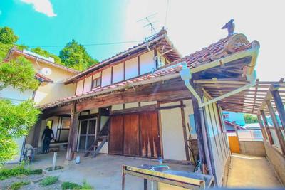 Spacious 6DK House in Hachihonmatsu-cho, Higashi-Hiroshima — Image 1, Higashihiroshima, Hiroshima
