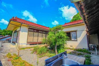 Spacious 6DK House in Hachihonmatsu-cho, Higashi-Hiroshima — Image 1, Higashihiroshima, Hiroshima