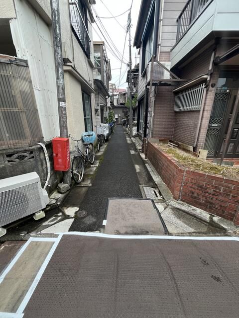 3-Bedroom Detached House for Sale in Edogawa, Tokyo - Thumbnail 2