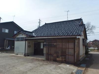 [Hatomark Site] 2DK Used Detached House in Kitaomachi, Himi City, Toyama Prefecture — Image 1, Himi, Toyama