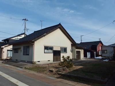 [Hatomark Site] 2DK Used Detached House in Kitaomachi, Himi City, Toyama Prefecture — Image 2, Himi, Toyama