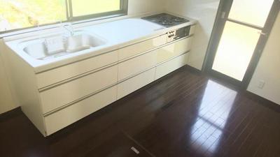 Spacious 228m² Multi-Generational Home in Tsukumi, Oita — Image 1, Tsukumi, Oita