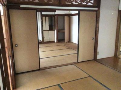 Spacious 6DK House with Large Land in Shiroishi, Saga — Image 2, Shiroishi, Saga