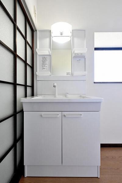 [Hatomark Site] 8LDK Used Detached House in Ota, Tsubame City, Niigata Prefecture — Image 3, Tsubame, Niigata