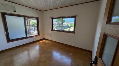 7LDK House for Sale in Katsuragi, Nara - Near Kintetsu-Shinjo Station — Image 1, Katsuragi, Nara