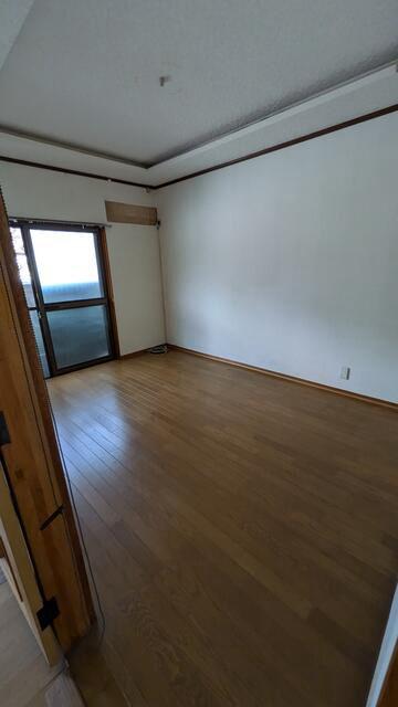 7LDK House for Sale in Katsuragi, Nara - Near Kintetsu-Shinjo Station — Image 2, Katsuragi, Nara