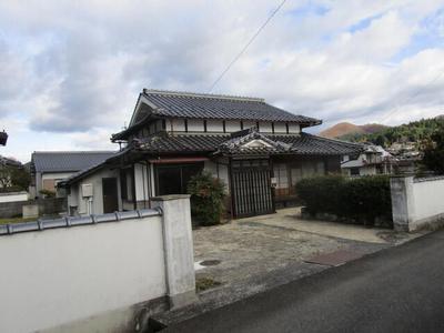 Spacious 5DK House with Large Land in Mimasaka, Okayama — Image 1, Mimasaka, Okayama