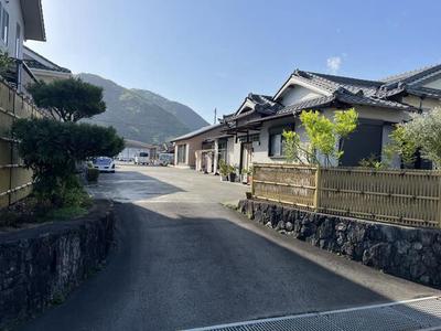 Spacious Single-Story Home with Separate Workshop in Izu no Kuni — Image 1, Izunokuni, Shizuoka