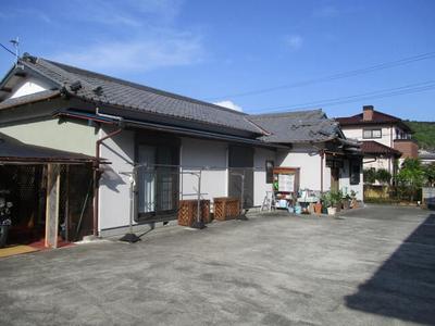Spacious Single-Story Home with Separate Workshop in Izu no Kuni — Image 2, Izunokuni, Shizuoka