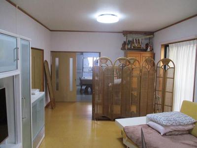 Spacious Single-Story Home with Separate Workshop in Izu no Kuni — Image 4, Izunokuni, Shizuoka