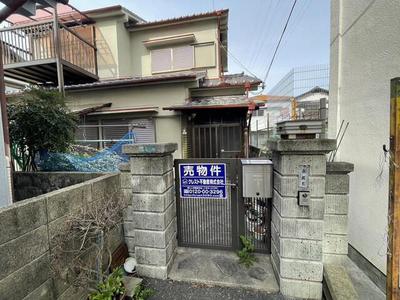 Spacious 4DK House for Sale in Kishiwada - Near Kumeda Station — Image 2, Kishiwada, Osaka