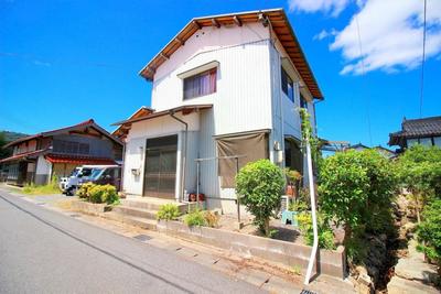 Spacious 5LDK House in Tenman, Nanbu Town - Rural Tottori Living — Image 3, Nanbu, Tottori