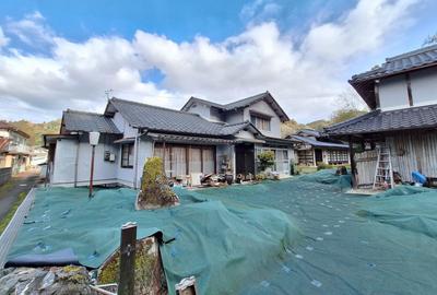 Spacious 5LDK House in Mimasaka with Large Land Plot — Image 1, Mimasaka, Okayama