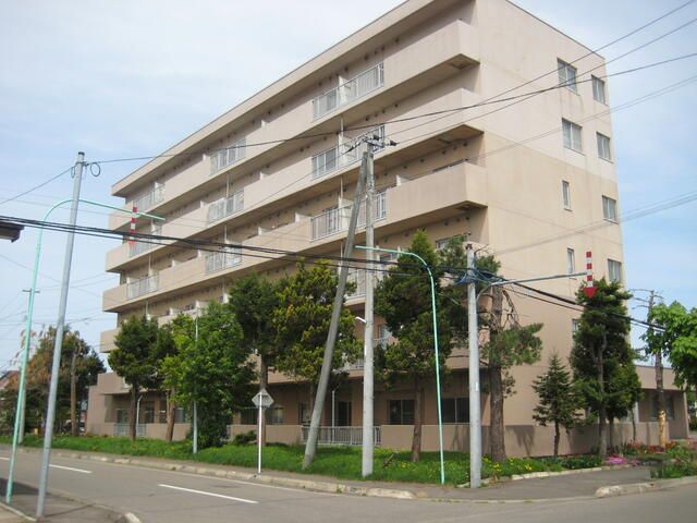 South-Facing Studio Apartment for Rent in Takikawa, Hokkaido - Thumbnail 2