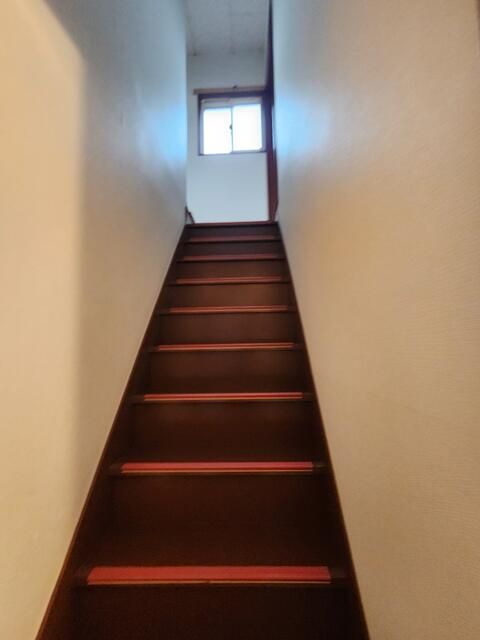 Renovated 2DK Maisonette Apartment for Rent in Yoichi, Hokkaido - Thumbnail 2