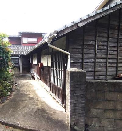 5DK House in Kitakyushu with 243㎡ Land — Image 1, Yahatahigashi, Fukuoka