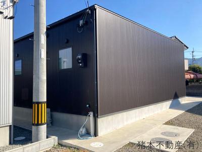 [Hatomark Site] 2SLDK Used Detached House in Kamiura, Kamojima-cho, Yoshinogawa-shi, Tokushima Prefecture — Image 2, Yoshinogawa, Tokushima