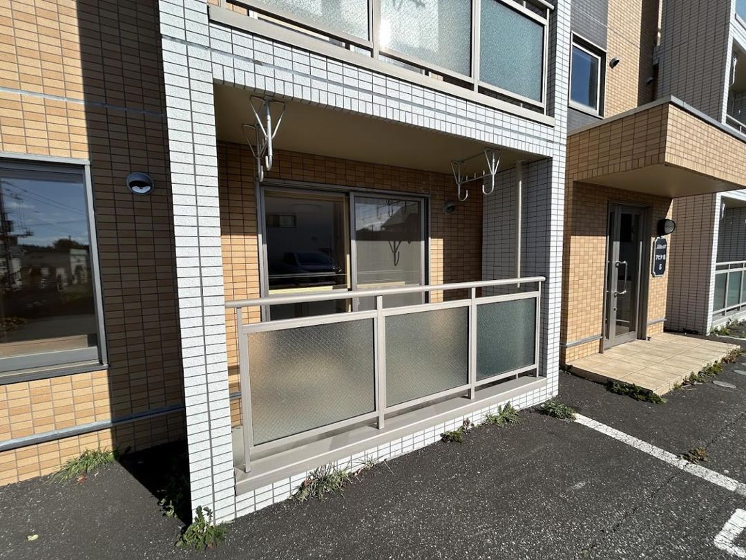 Renovated 2LDK Apartment for Rent in Wakkanai, Hokkaido - Thumbnail 3