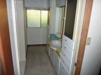 Spacious 5SLDK House on 1,300m² Plot in Kurume City — Image 1, Kurume, Fukuoka