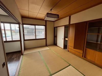 Spacious 7LDK House in Yonezawa with Snow-melting System — Image 2, Yonezawa, Yamagata