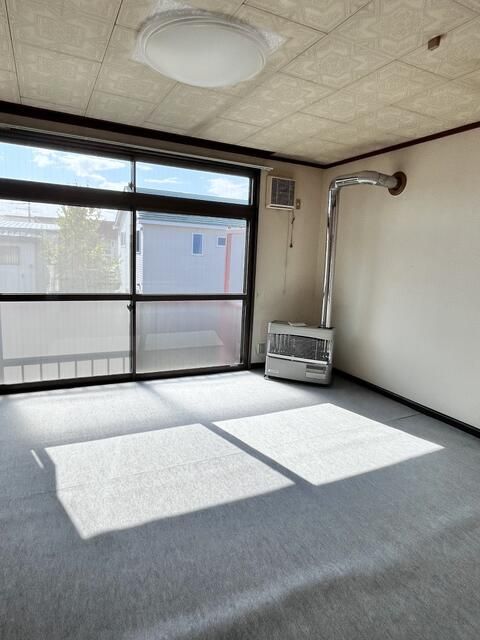 2LDK Apartment for Rent in Obihiro, Hokkaido - 51.84 sqm - Thumbnail 3