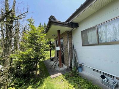 Traditional 4DK House in Nojiri, Miyazaki - 726m² Land — Image 1, Kobayashi, Miyazaki
